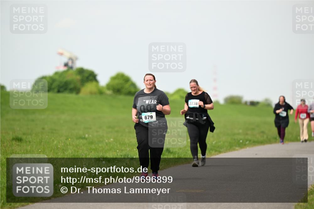 10.05.2026 - 8. Wedeler Halbmarathon Dr. Thomas Lammeyer http://msf.ph/oto/9696899 10.05.2026 11:27:08 Laufen 679, 2238 meine-sportfotos.de