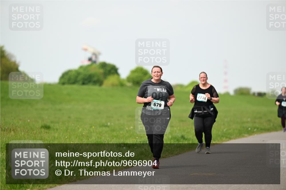 10.05.2026 - 8. Wedeler Halbmarathon Dr. Thomas Lammeyer http://msf.ph/oto/9696904 10.05.2026 11:27:08 Laufen 2238, 679, 1985 meine-sportfotos.de