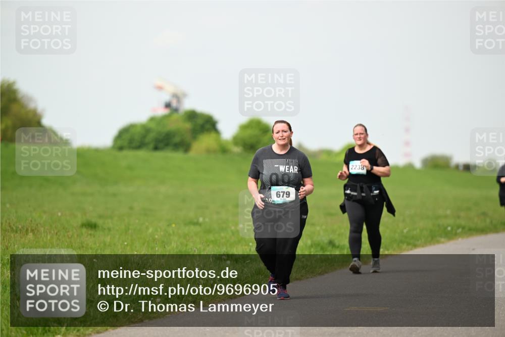 10.05.2026 - 8. Wedeler Halbmarathon Dr. Thomas Lammeyer http://msf.ph/oto/9696905 10.05.2026 11:27:08 Laufen 679, 2238 meine-sportfotos.de