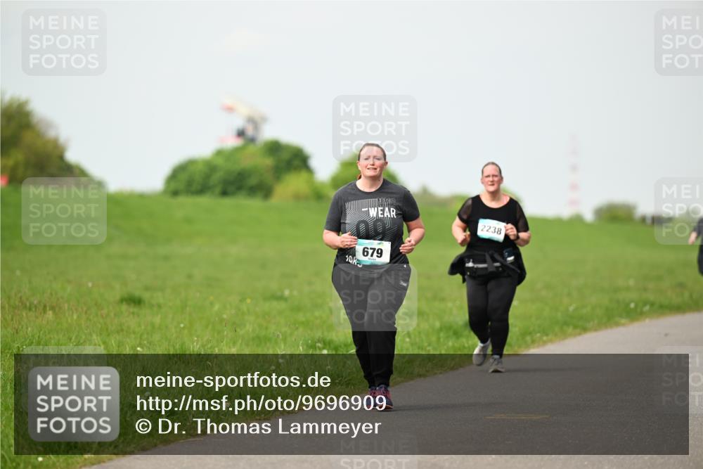 10.05.2026 - 8. Wedeler Halbmarathon Dr. Thomas Lammeyer http://msf.ph/oto/9696909 10.05.2026 11:27:09 Laufen 679, 2238, 108 meine-sportfotos.de