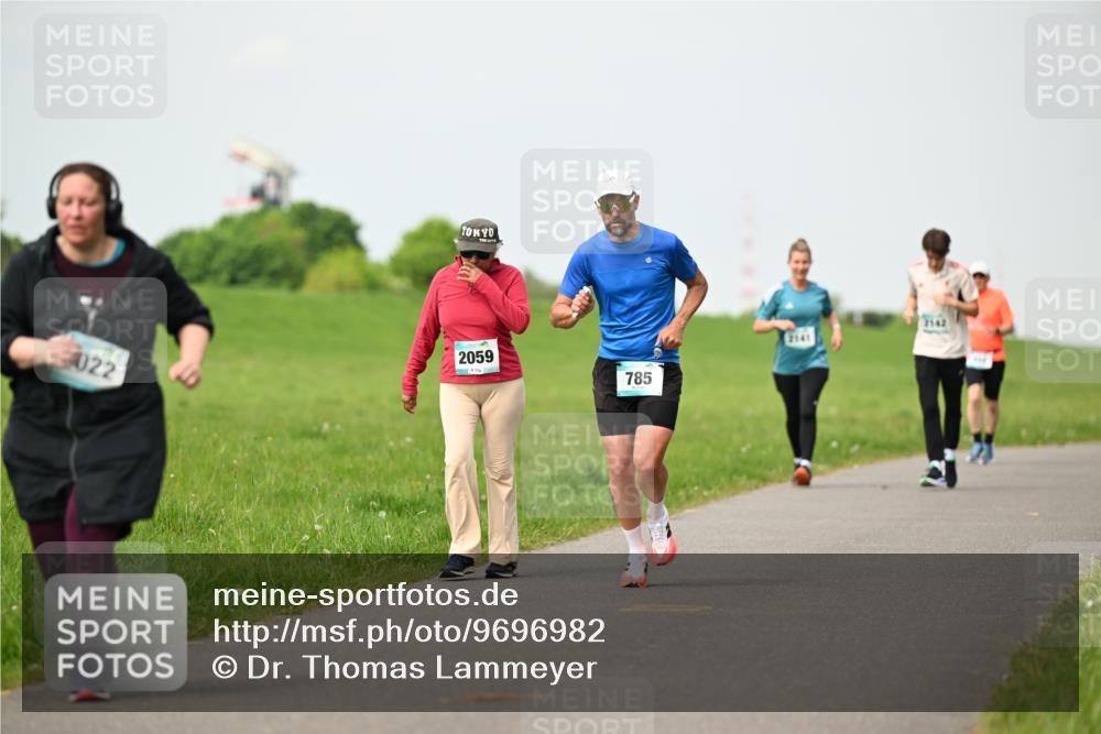 10.05.2026 - 8. Wedeler Halbmarathon Dr. Thomas Lammeyer http://msf.ph/oto/9696982 10.05.2026 11:27:30 Laufen 022, 2059, 785 meine-sportfotos.de