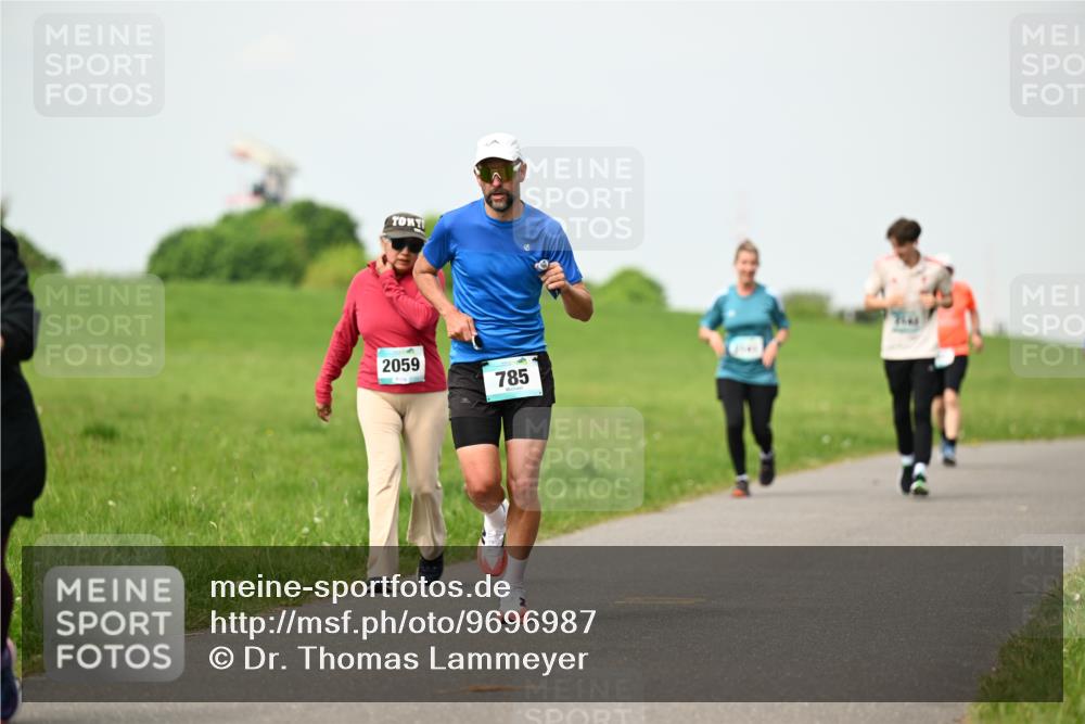 10.05.2026 - 8. Wedeler Halbmarathon Dr. Thomas Lammeyer http://msf.ph/oto/9696987 10.05.2026 11:27:31 Laufen 2059, 785 meine-sportfotos.de