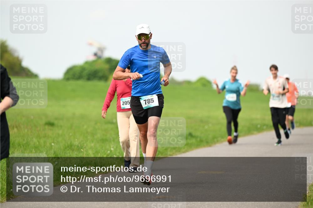 10.05.2026 - 8. Wedeler Halbmarathon Dr. Thomas Lammeyer http://msf.ph/oto/9696991 10.05.2026 11:27:31 Laufen 205, 785 meine-sportfotos.de