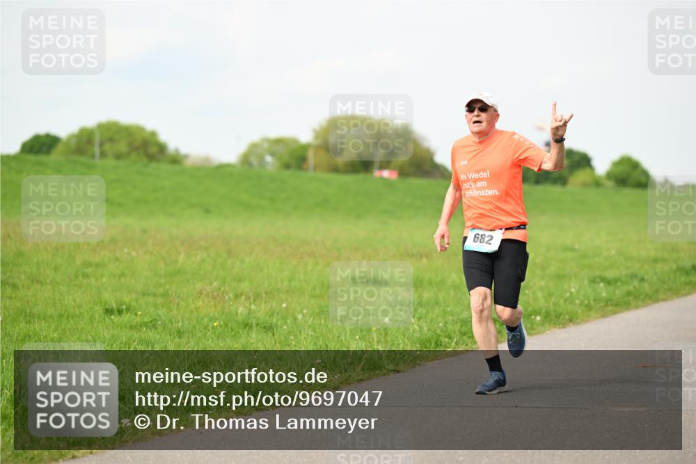 10.05.2026 - 8. Wedeler Halbmarathon Dr. Thomas Lammeyer http://msf.ph/oto/9697047 10.05.2026 11:27:42 Laufen 682 meine-sportfotos.de