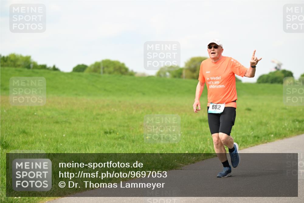 10.05.2026 - 8. Wedeler Halbmarathon Dr. Thomas Lammeyer http://msf.ph/oto/9697053 10.05.2026 11:27:43 Laufen 682 meine-sportfotos.de