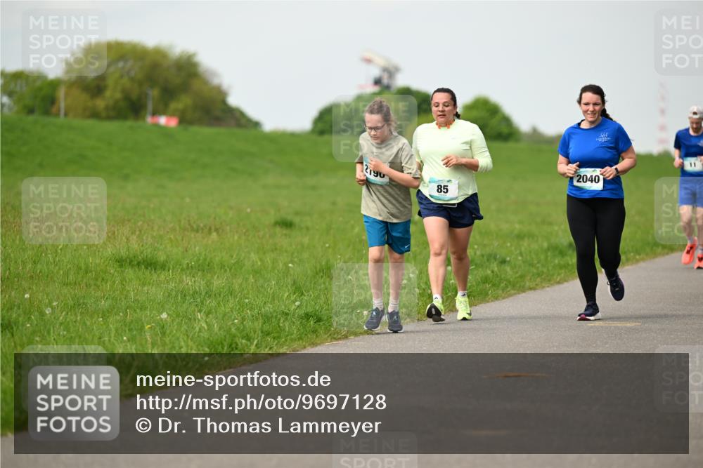 10.05.2026 - 8. Wedeler Halbmarathon Dr. Thomas Lammeyer http://msf.ph/oto/9697128 10.05.2026 11:28:07 Laufen 2040, 2190 meine-sportfotos.de