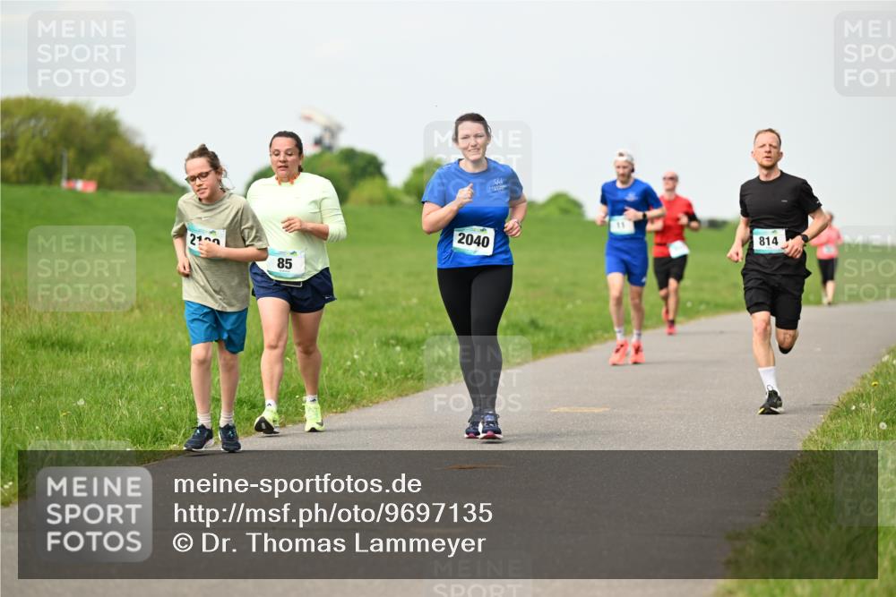 10.05.2026 - 8. Wedeler Halbmarathon Dr. Thomas Lammeyer http://msf.ph/oto/9697135 10.05.2026 11:28:08 Laufen 2100, 2040, 814 meine-sportfotos.de