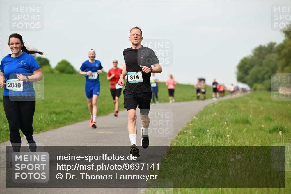 10.05.2026 - 8. Wedeler Halbmarathon Dr. Thomas Lammeyer http://msf.ph/oto/9697141 10.05.2026 11:28:10 Laufen 2040, 814 meine-sportfotos.de