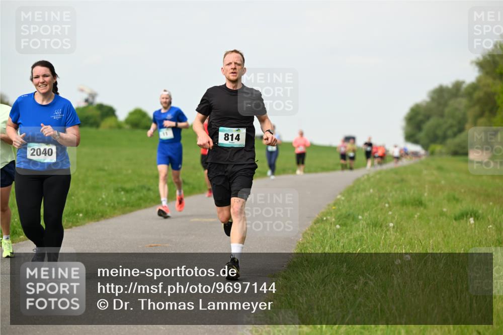 10.05.2026 - 8. Wedeler Halbmarathon Dr. Thomas Lammeyer http://msf.ph/oto/9697144 10.05.2026 11:28:10 Laufen 2040, 814 meine-sportfotos.de