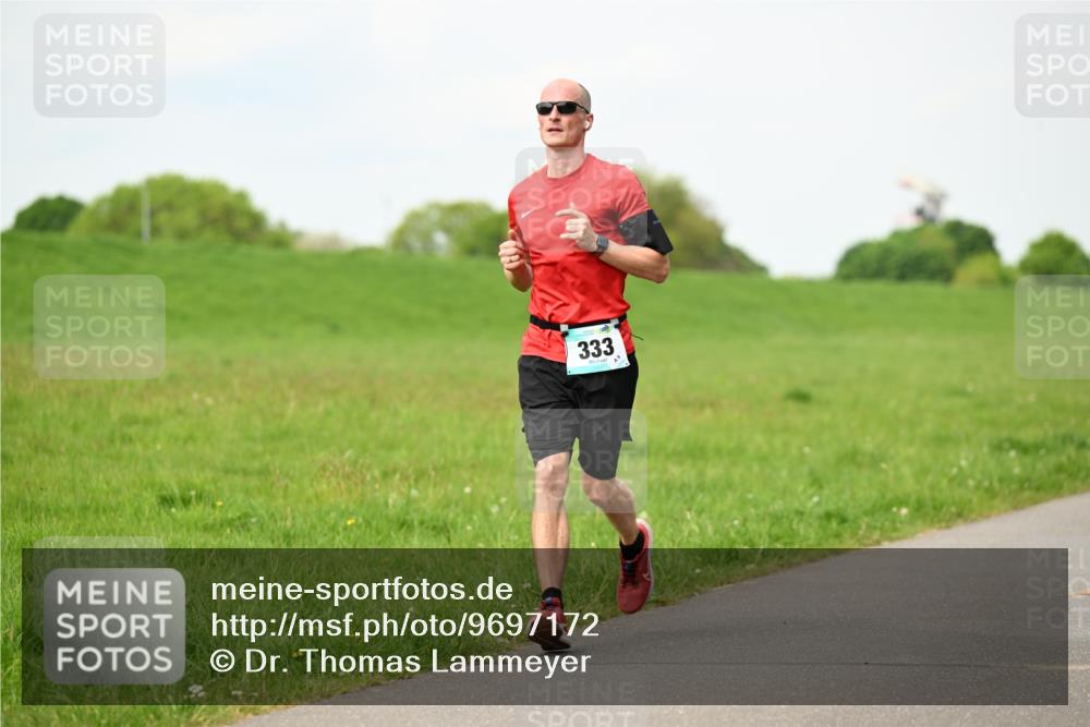 10.05.2026 - 8. Wedeler Halbmarathon Dr. Thomas Lammeyer http://msf.ph/oto/9697172 10.05.2026 11:28:16 Laufen 333 meine-sportfotos.de