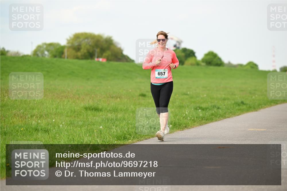 10.05.2026 - 8. Wedeler Halbmarathon Dr. Thomas Lammeyer http://msf.ph/oto/9697218 10.05.2026 11:28:25 Laufen 657 meine-sportfotos.de