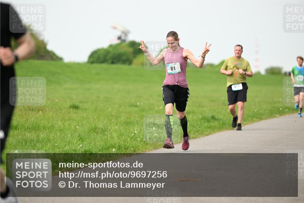 10.05.2026 - 8. Wedeler Halbmarathon Dr. Thomas Lammeyer http://msf.ph/oto/9697256 10.05.2026 11:28:32 Laufen 911 meine-sportfotos.de