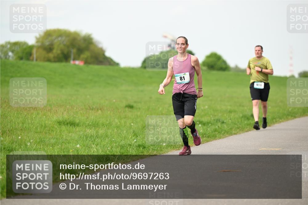 10.05.2026 - 8. Wedeler Halbmarathon Dr. Thomas Lammeyer http://msf.ph/oto/9697263 10.05.2026 11:28:33 Laufen 911 meine-sportfotos.de