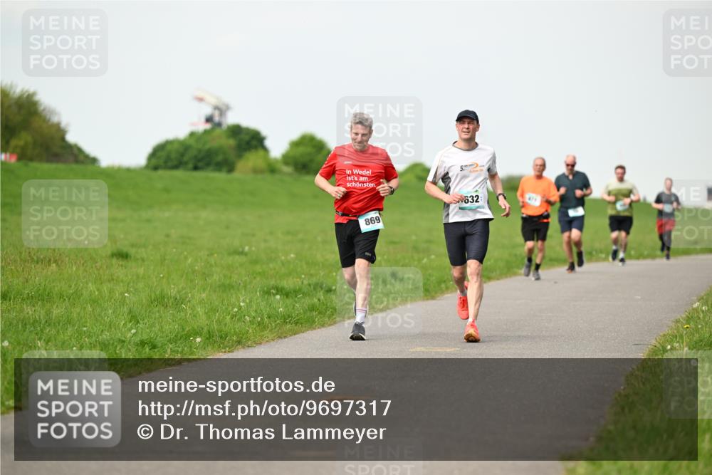 10.05.2026 - 8. Wedeler Halbmarathon Dr. Thomas Lammeyer http://msf.ph/oto/9697317 10.05.2026 11:28:42 Laufen 869, 632, 474 meine-sportfotos.de