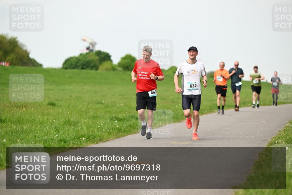 10.05.2026 - 8. Wedeler Halbmarathon Dr. Thomas Lammeyer http://msf.ph/oto/9697318 10.05.2026 11:28:42 Laufen 869, 632, 474 meine-sportfotos.de