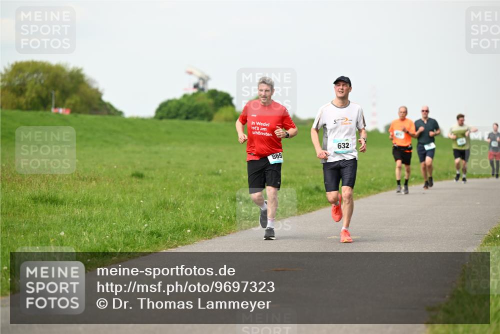 10.05.2026 - 8. Wedeler Halbmarathon Dr. Thomas Lammeyer http://msf.ph/oto/9697323 10.05.2026 11:28:43 Laufen 869, 632, 471 meine-sportfotos.de