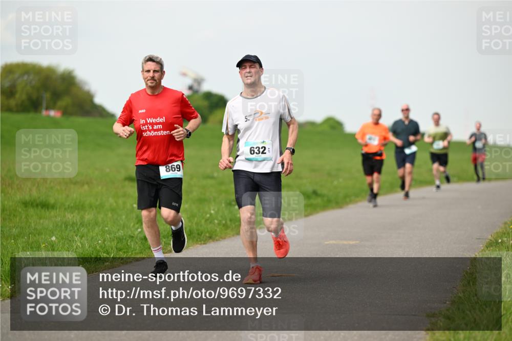 10.05.2026 - 8. Wedeler Halbmarathon Dr. Thomas Lammeyer http://msf.ph/oto/9697332 10.05.2026 11:28:45 Laufen 2004, 869, 632 meine-sportfotos.de