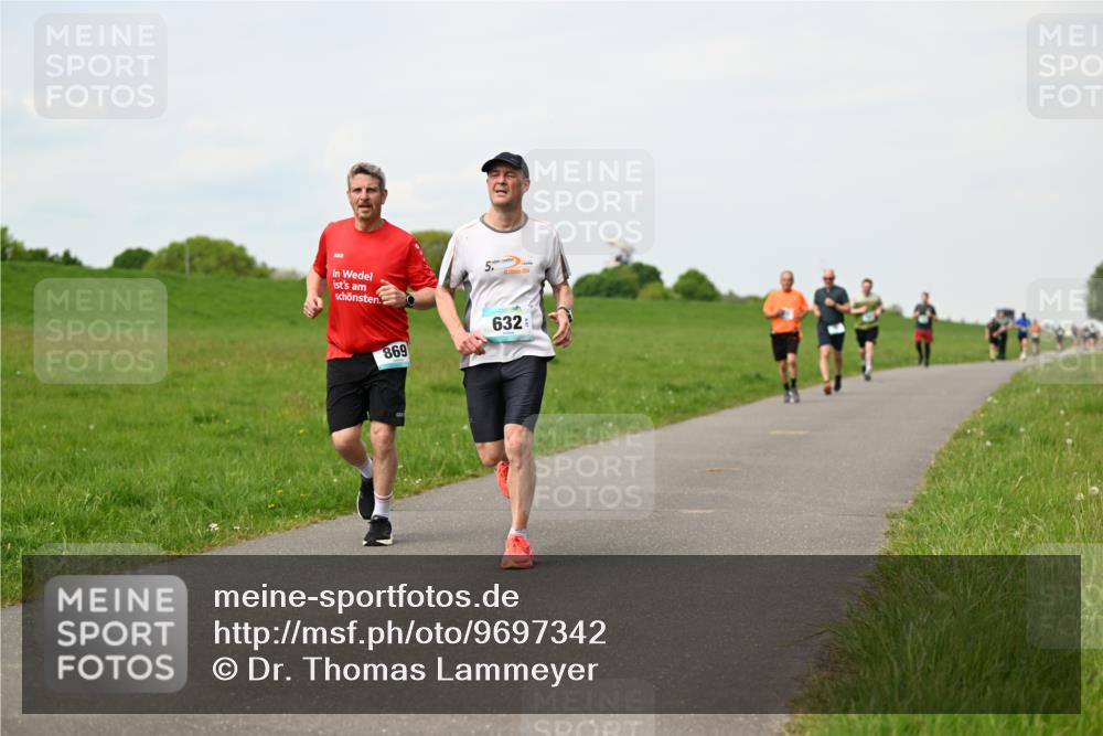 10.05.2026 - 8. Wedeler Halbmarathon Dr. Thomas Lammeyer http://msf.ph/oto/9697342 10.05.2026 11:28:46 Laufen 869, 632 meine-sportfotos.de