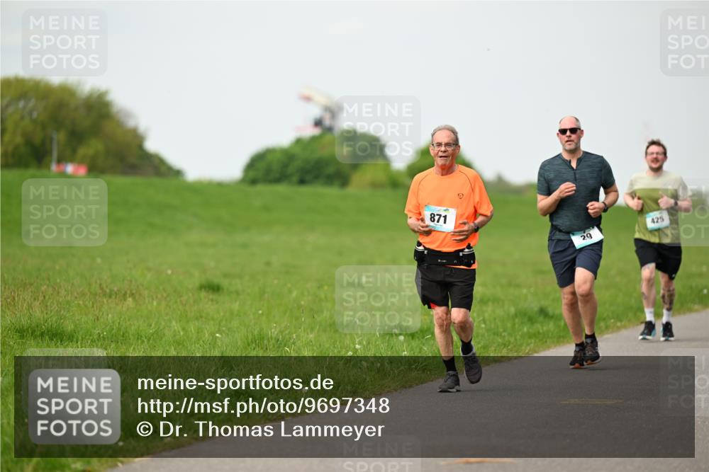 10.05.2026 - 8. Wedeler Halbmarathon Dr. Thomas Lammeyer http://msf.ph/oto/9697348 10.05.2026 11:28:49 Laufen 871, 425 meine-sportfotos.de