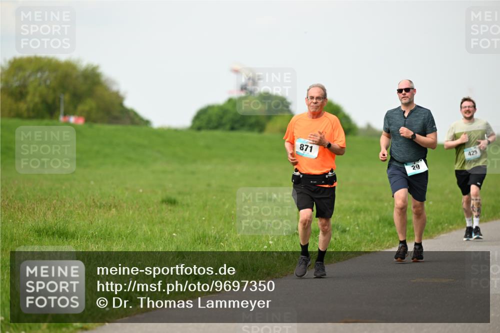 10.05.2026 - 8. Wedeler Halbmarathon Dr. Thomas Lammeyer http://msf.ph/oto/9697350 10.05.2026 11:28:49 Laufen 871, 425 meine-sportfotos.de