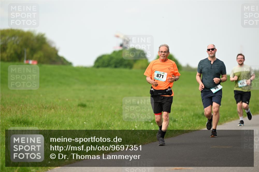 10.05.2026 - 8. Wedeler Halbmarathon Dr. Thomas Lammeyer http://msf.ph/oto/9697351 10.05.2026 11:28:49 Laufen 871, 425 meine-sportfotos.de