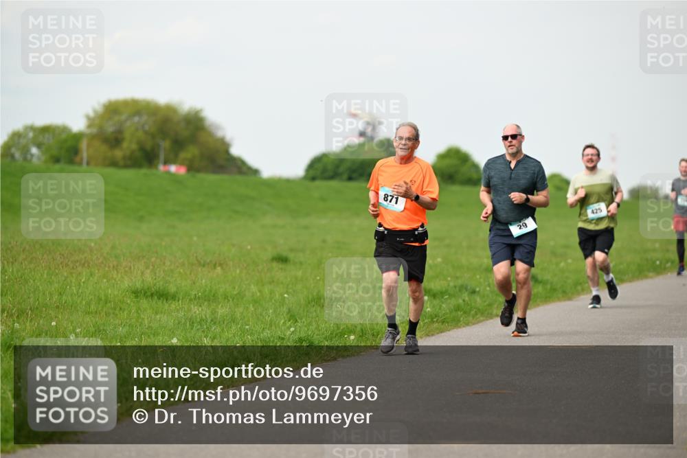 10.05.2026 - 8. Wedeler Halbmarathon Dr. Thomas Lammeyer http://msf.ph/oto/9697356 10.05.2026 11:28:50 Laufen 871, 425 meine-sportfotos.de