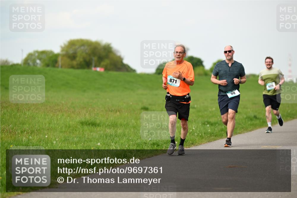 10.05.2026 - 8. Wedeler Halbmarathon Dr. Thomas Lammeyer http://msf.ph/oto/9697361 10.05.2026 11:28:51 Laufen 871, 425 meine-sportfotos.de