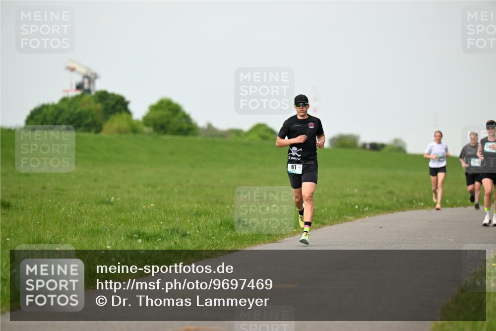 10.05.2026 - 8. Wedeler Halbmarathon Dr. Thomas Lammeyer http://msf.ph/oto/9697469 10.05.2026 11:29:21 Laufen  meine-sportfotos.de