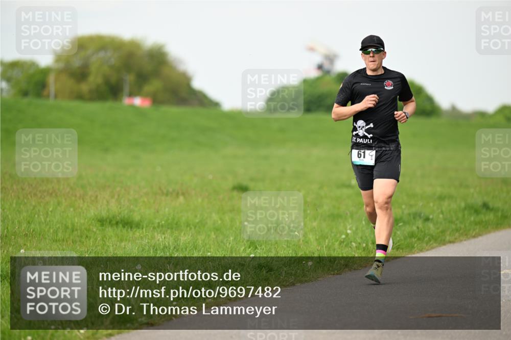 10.05.2026 - 8. Wedeler Halbmarathon Dr. Thomas Lammeyer http://msf.ph/oto/9697482 10.05.2026 11:29:24 Laufen  meine-sportfotos.de