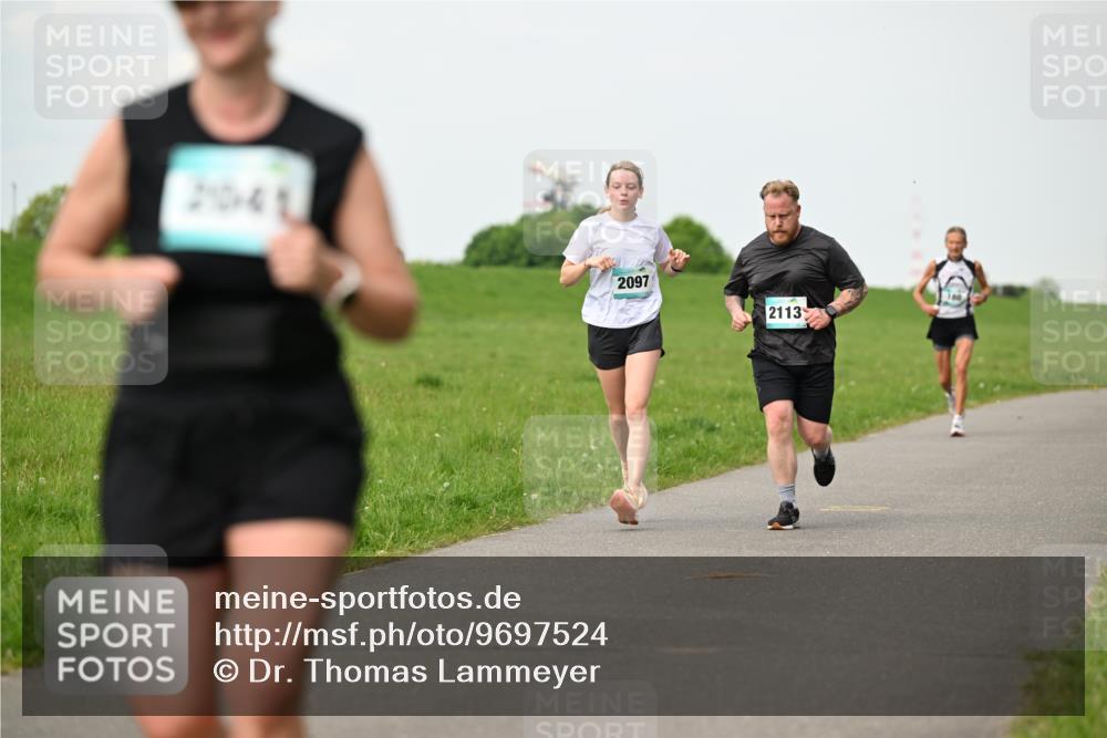 10.05.2026 - 8. Wedeler Halbmarathon Dr. Thomas Lammeyer http://msf.ph/oto/9697524 10.05.2026 11:29:33 Laufen 210, 2097, 2113 meine-sportfotos.de