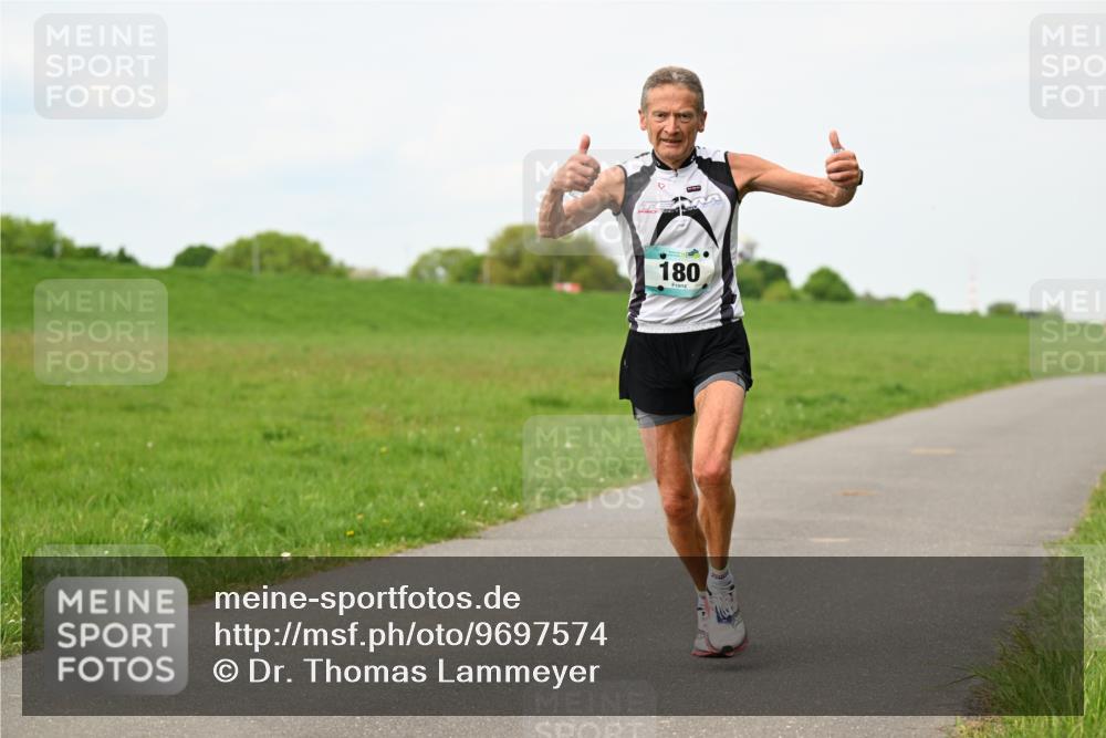10.05.2026 - 8. Wedeler Halbmarathon Dr. Thomas Lammeyer http://msf.ph/oto/9697574 10.05.2026 11:29:41 Laufen 180 meine-sportfotos.de