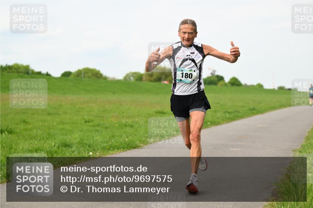 10.05.2026 - 8. Wedeler Halbmarathon Dr. Thomas Lammeyer http://msf.ph/oto/9697575 10.05.2026 11:29:41 Laufen 180 meine-sportfotos.de