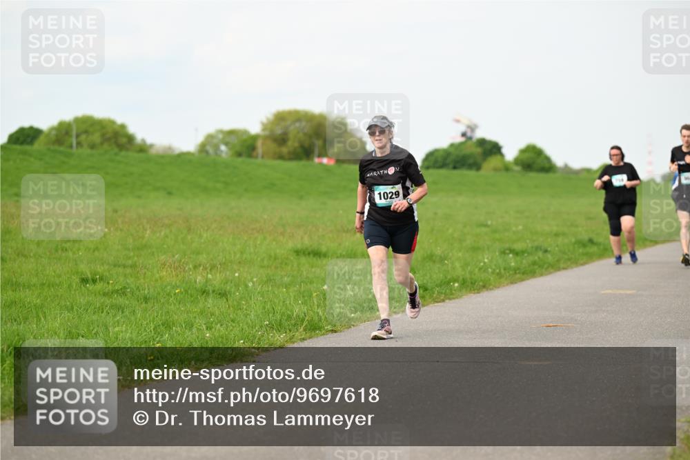 10.05.2026 - 8. Wedeler Halbmarathon Dr. Thomas Lammeyer http://msf.ph/oto/9697618 10.05.2026 11:29:57 Laufen 1029 meine-sportfotos.de
