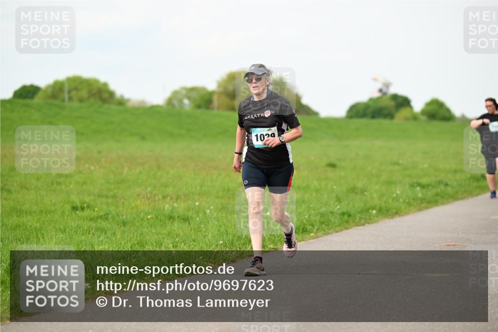10.05.2026 - 8. Wedeler Halbmarathon Dr. Thomas Lammeyer http://msf.ph/oto/9697623 10.05.2026 11:29:58 Laufen 1029 meine-sportfotos.de