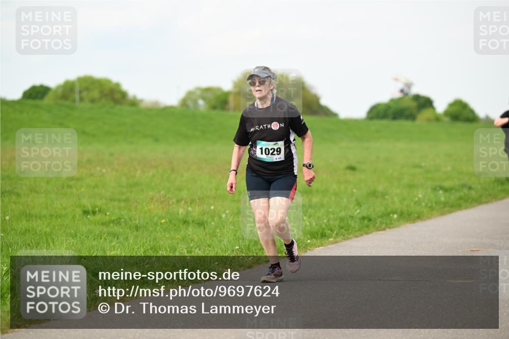 10.05.2026 - 8. Wedeler Halbmarathon Dr. Thomas Lammeyer http://msf.ph/oto/9697624 10.05.2026 11:29:58 Laufen 1029 meine-sportfotos.de