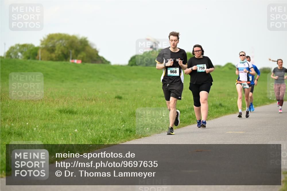 10.05.2026 - 8. Wedeler Halbmarathon Dr. Thomas Lammeyer http://msf.ph/oto/9697635 10.05.2026 11:30:00 Laufen 968, 759, 2017 meine-sportfotos.de