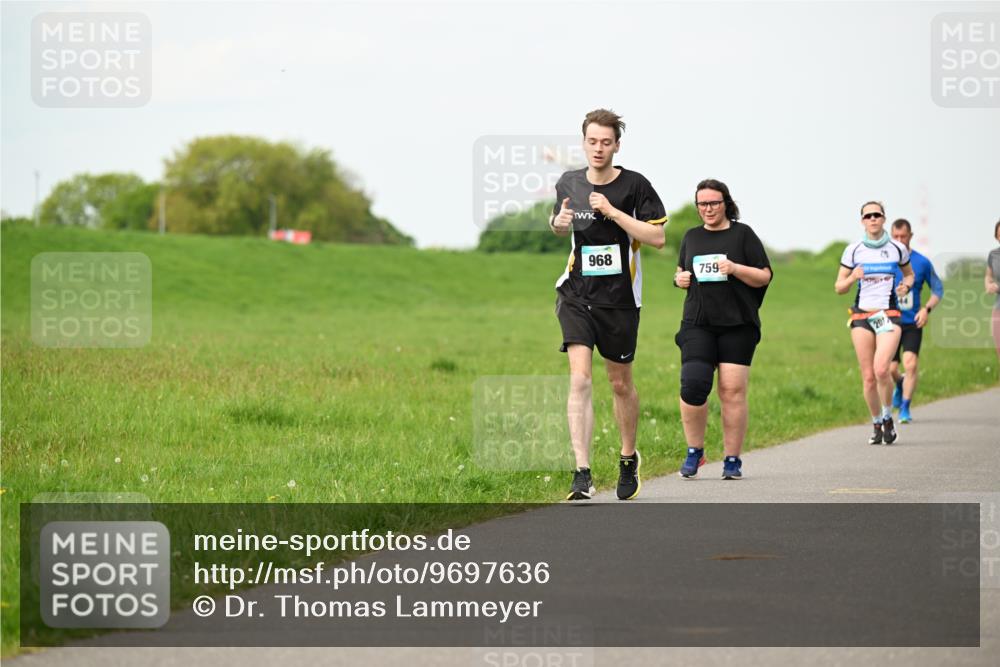 10.05.2026 - 8. Wedeler Halbmarathon Dr. Thomas Lammeyer http://msf.ph/oto/9697636 10.05.2026 11:30:00 Laufen 968, 759, 201 meine-sportfotos.de