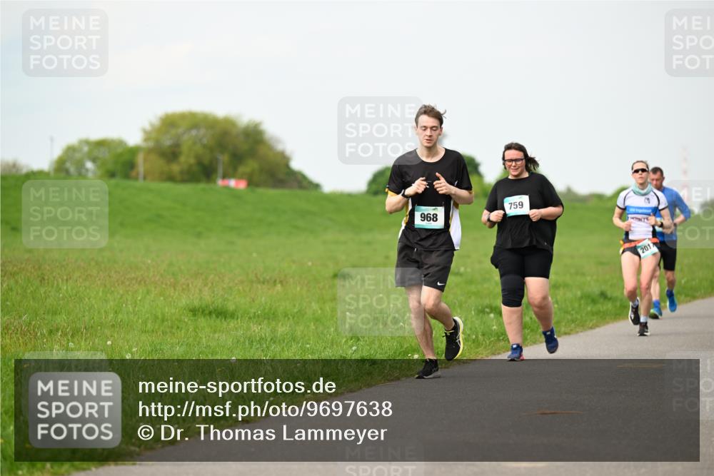 10.05.2026 - 8. Wedeler Halbmarathon Dr. Thomas Lammeyer http://msf.ph/oto/9697638 10.05.2026 11:30:00 Laufen 759, 968, 2017 meine-sportfotos.de