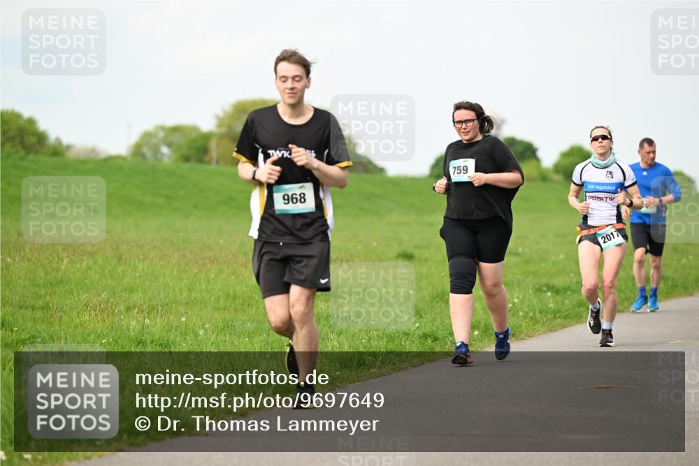 10.05.2026 - 8. Wedeler Halbmarathon Dr. Thomas Lammeyer http://msf.ph/oto/9697649 10.05.2026 11:30:02 Laufen 968, 759, 2017 meine-sportfotos.de