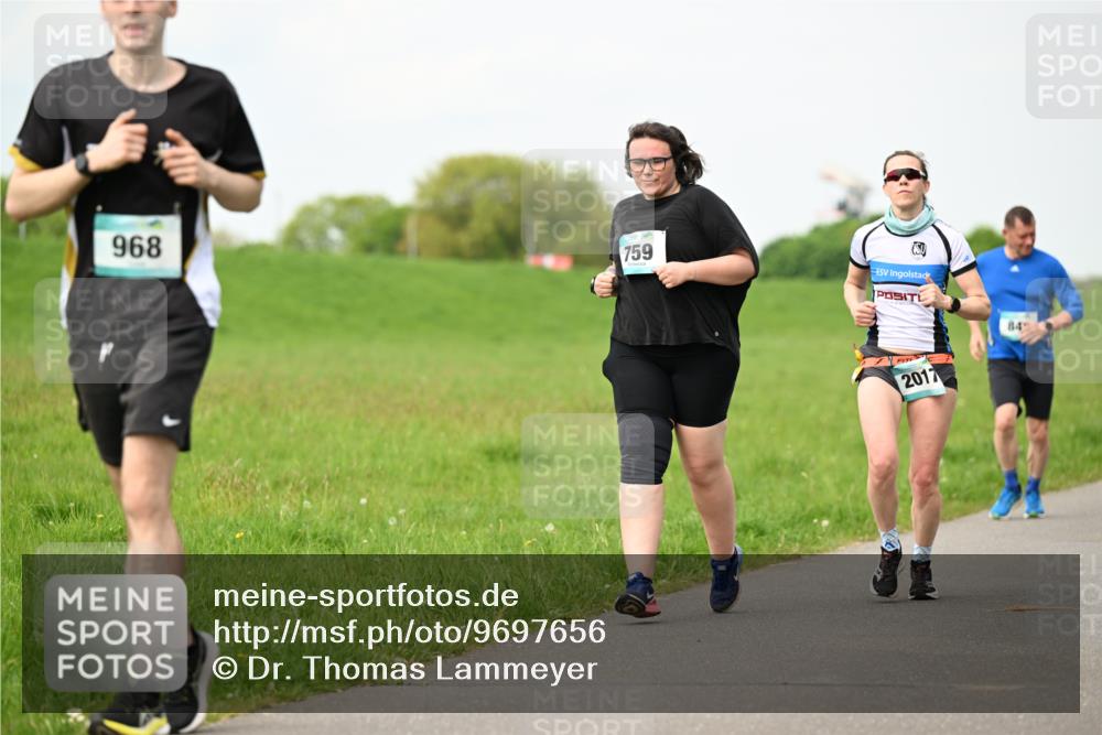 10.05.2026 - 8. Wedeler Halbmarathon Dr. Thomas Lammeyer http://msf.ph/oto/9697656 10.05.2026 11:30:04 Laufen 968, 759, 2017, 845 meine-sportfotos.de