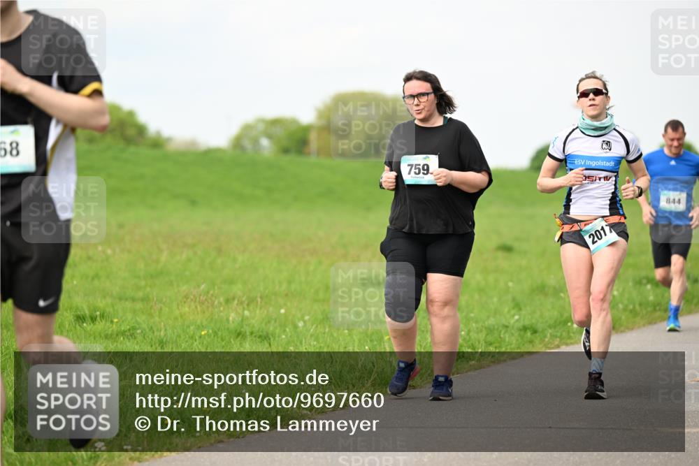 10.05.2026 - 8. Wedeler Halbmarathon Dr. Thomas Lammeyer http://msf.ph/oto/9697660 10.05.2026 11:30:04 Laufen 759, 2017, 844 meine-sportfotos.de