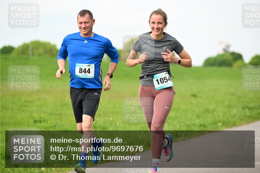 10.05.2026 - 8. Wedeler Halbmarathon Dr. Thomas Lammeyer http://msf.ph/oto/9697676 10.05.2026 11:30:08 Laufen 844, 1054 meine-sportfotos.de