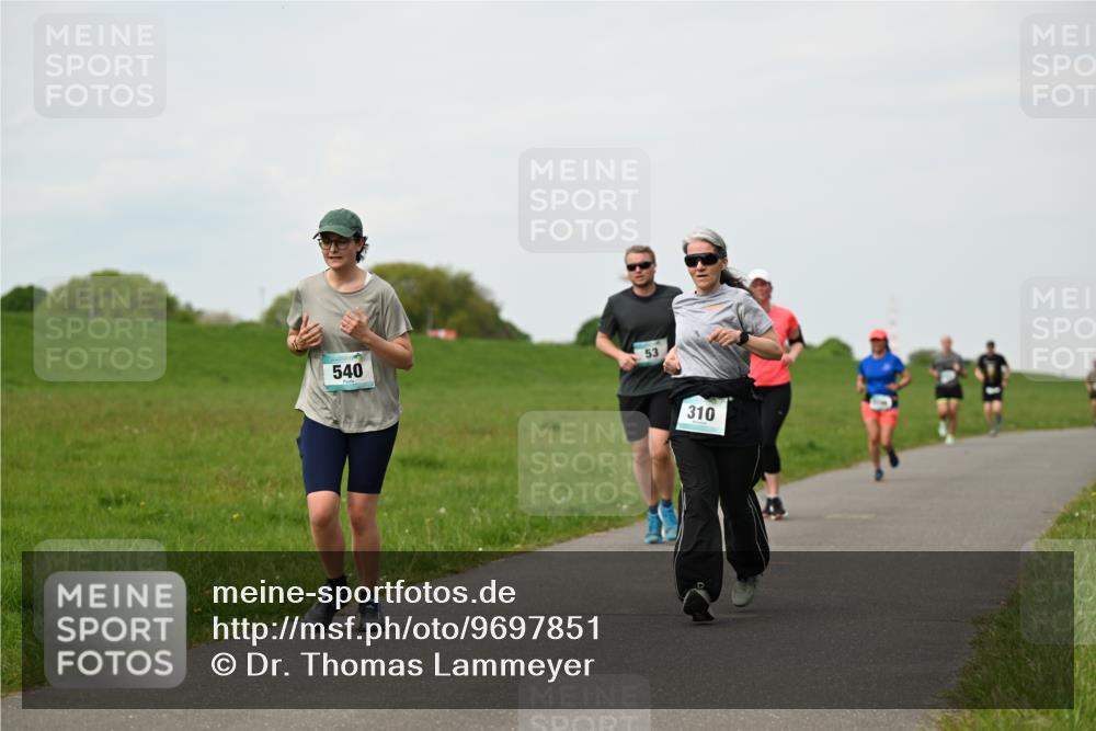 10.05.2026 - 8. Wedeler Halbmarathon Dr. Thomas Lammeyer http://msf.ph/oto/9697851 10.05.2026 11:30:47 Laufen 540, 310 meine-sportfotos.de