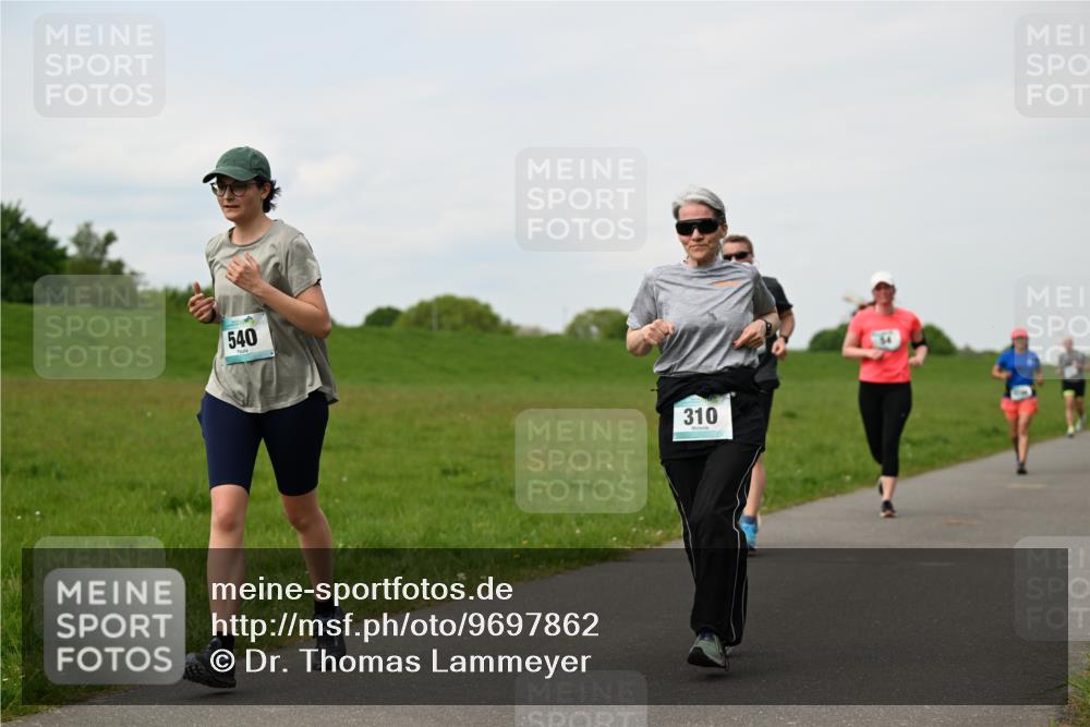 10.05.2026 - 8. Wedeler Halbmarathon Dr. Thomas Lammeyer http://msf.ph/oto/9697862 10.05.2026 11:30:48 Laufen 540, 310 meine-sportfotos.de