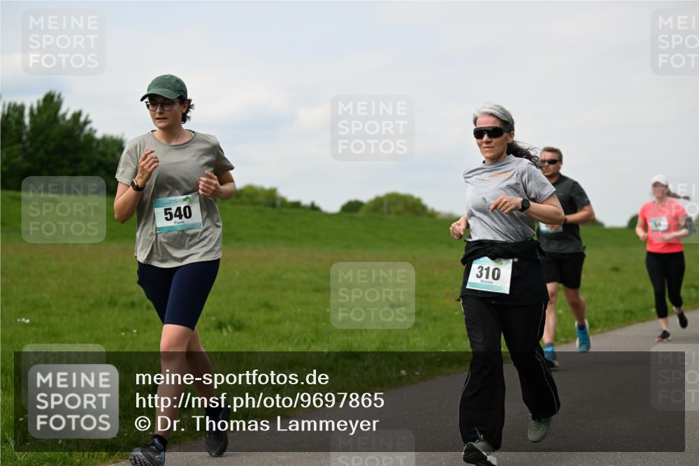 10.05.2026 - 8. Wedeler Halbmarathon Dr. Thomas Lammeyer http://msf.ph/oto/9697865 10.05.2026 11:30:49 Laufen 540, 310 meine-sportfotos.de
