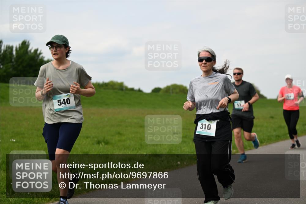 10.05.2026 - 8. Wedeler Halbmarathon Dr. Thomas Lammeyer http://msf.ph/oto/9697866 10.05.2026 11:30:49 Laufen 540, 310 meine-sportfotos.de