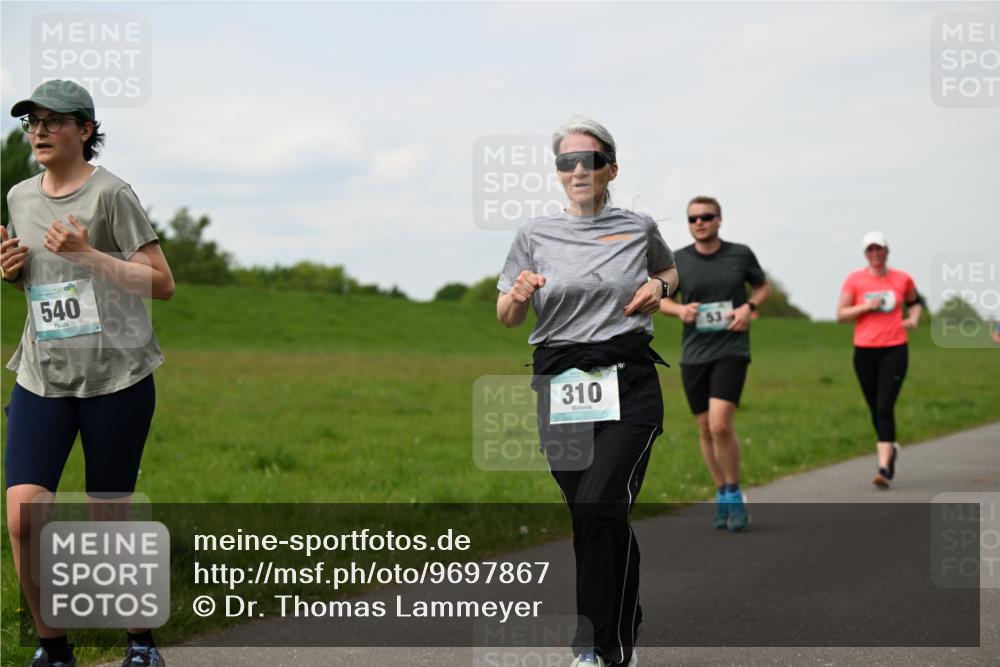 10.05.2026 - 8. Wedeler Halbmarathon Dr. Thomas Lammeyer http://msf.ph/oto/9697867 10.05.2026 11:30:49 Laufen 540, 310 meine-sportfotos.de