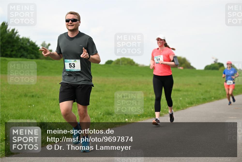 10.05.2026 - 8. Wedeler Halbmarathon Dr. Thomas Lammeyer http://msf.ph/oto/9697874 10.05.2026 11:30:51 Laufen  meine-sportfotos.de