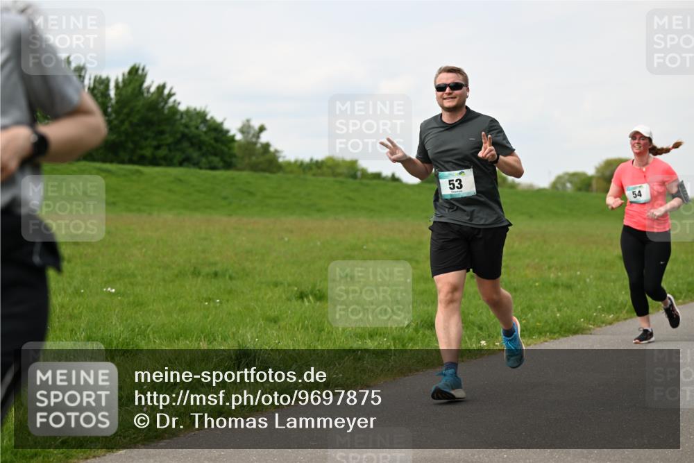 10.05.2026 - 8. Wedeler Halbmarathon Dr. Thomas Lammeyer http://msf.ph/oto/9697875 10.05.2026 11:30:50 Laufen  meine-sportfotos.de
