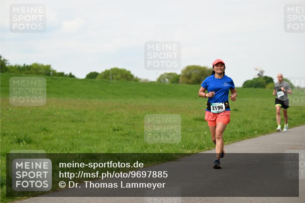 10.05.2026 - 8. Wedeler Halbmarathon Dr. Thomas Lammeyer http://msf.ph/oto/9697885 10.05.2026 11:30:53 Laufen 2196 meine-sportfotos.de